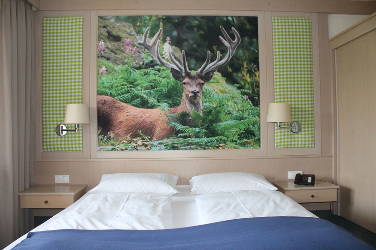 Bedroom 3, WAGNERS Hotel Schönblick, Bayreuth