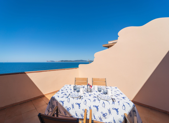 Others 5, Sea Front Terrace Marco Polo, Sassari