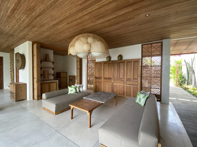 Others 4, Villa Biarritz, Badung