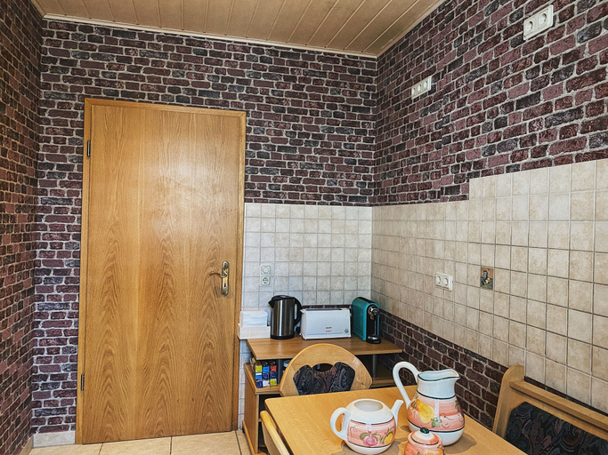 Others 5, Pension Lavendel, Nordhausen