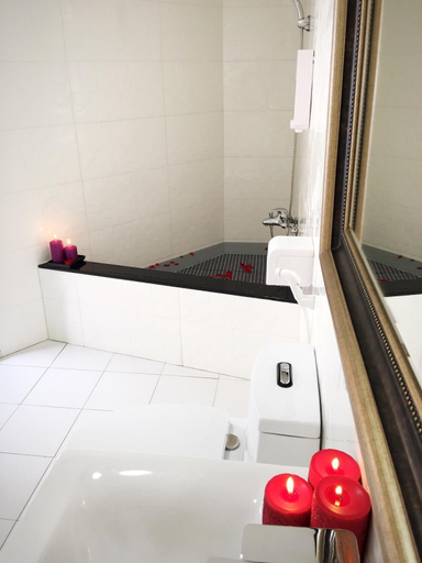 Bathroom 4, Happy Home No. 7, Nantou