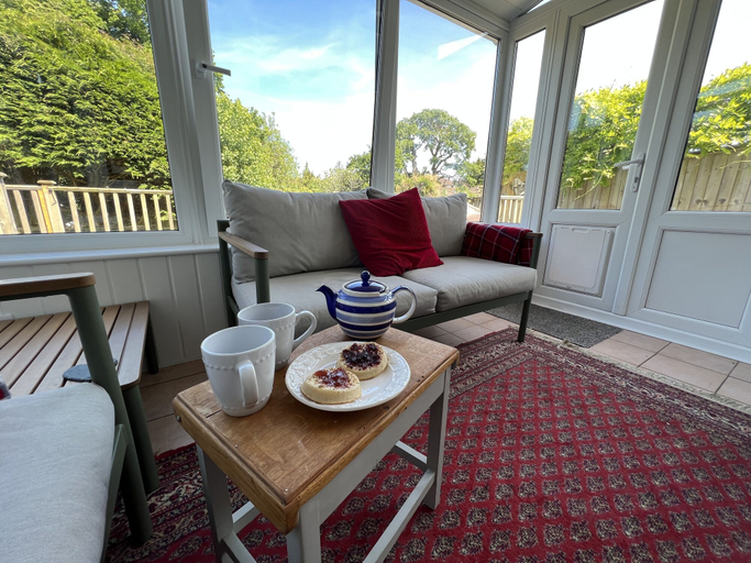 Others 5, Stone Cottages with garden and parking, Isle of Wight