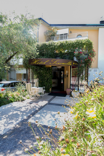 Exterior & Views 2, Hotel Serenella, Brescia