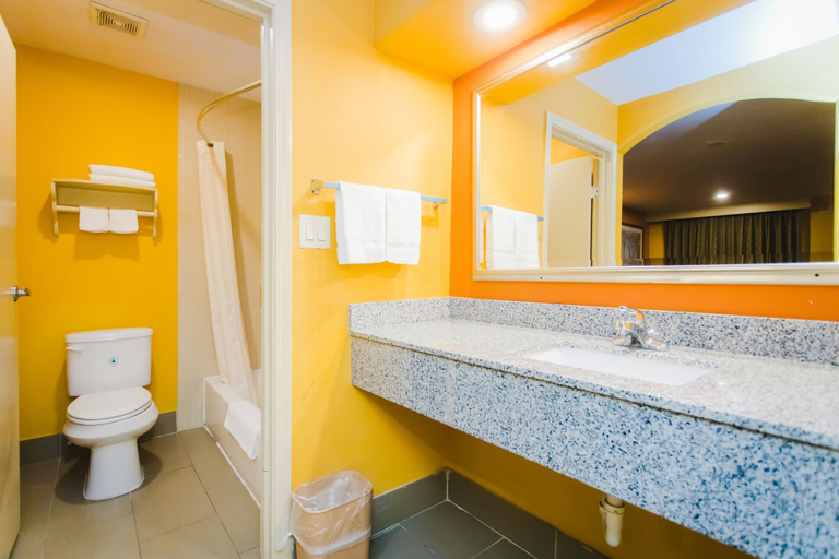 Bathroom 3, Express Inn Gulf Bank, Houston