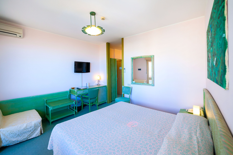Bedroom 3, American Hotel, Udine