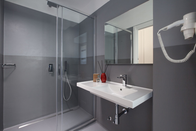 Bathroom 3, Luxury Design Home & Jacuzzi in Heart of Sorrento, Napoli