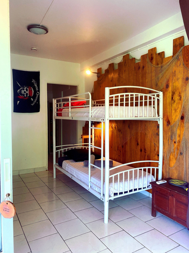 Bedroom 3, Auberge K-Wan Hostel, Deshaies
