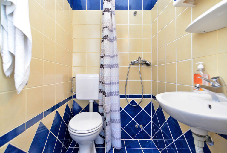 Bathroom, Apartment 1363, Fažana