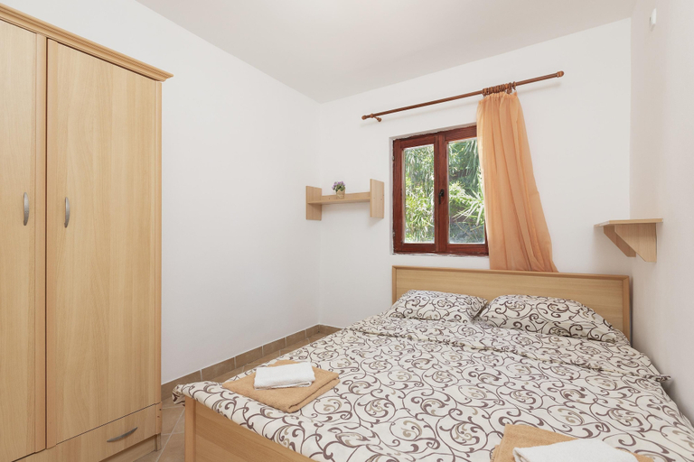 Bedroom 2, Crystal Sky Apartments