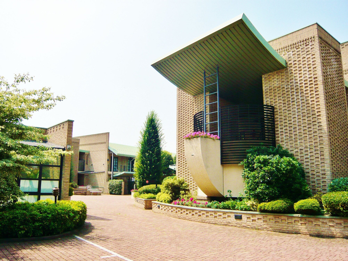 Exterior & Views 2, B&B Hotel Prestige Ornago, Monza and Brianza