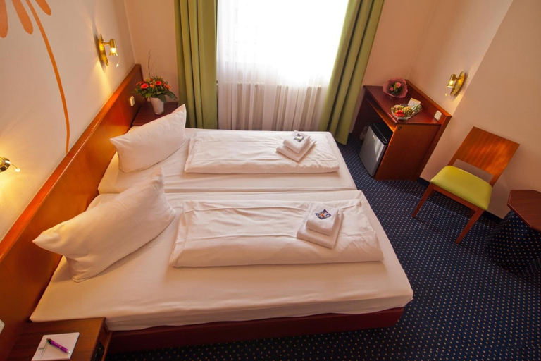 Bedroom 4, Hotel Residenz Düsseldorf, Düsseldorf