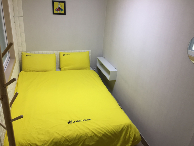 Bedroom 30