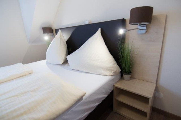 Bedroom 4, Baums Rheinhotel, Rhein-Hunsrück-Kreis