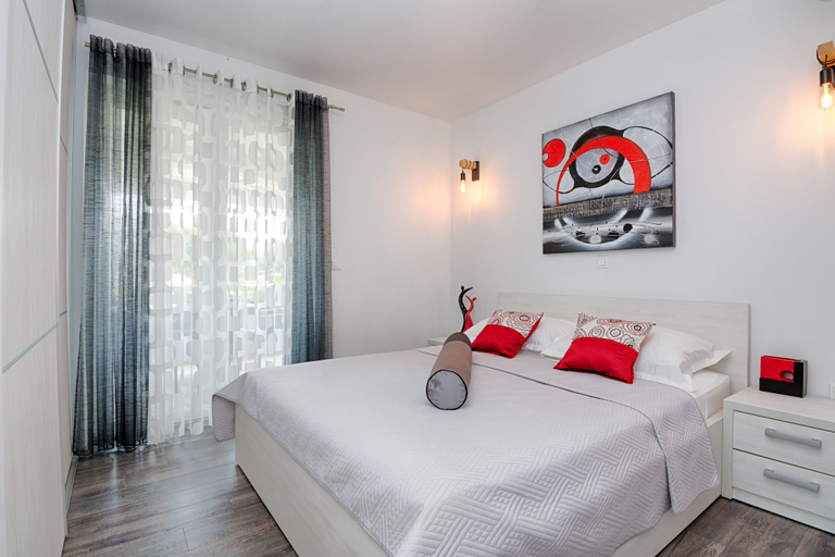 Bedroom 3, Apartments Basic, Vir