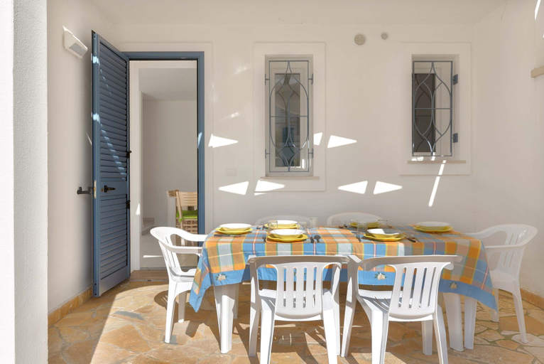 Others 4, Villetta Michela, Lecce