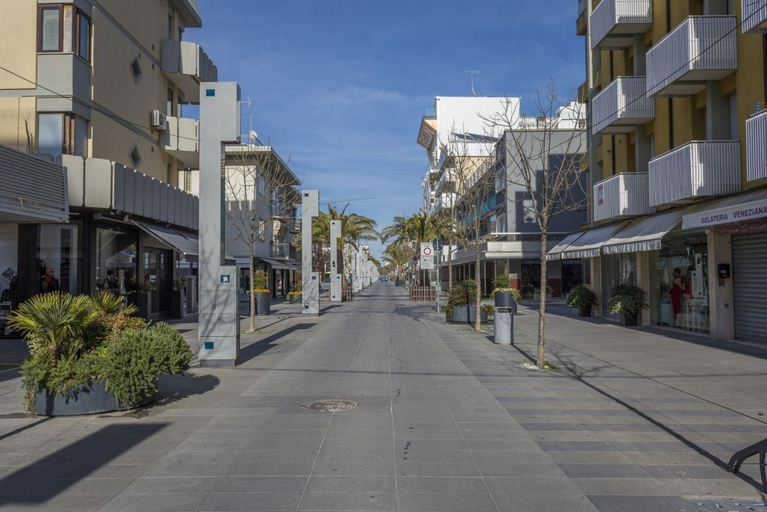 City view from property 4, Lignano Sabbiadoro Flat with Garage, Udine
