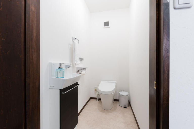Bathroom 3, GUEST HOUSE DISCOVERY SHIP, Kyoto