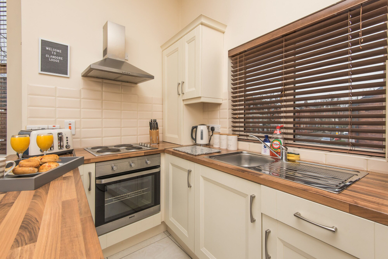 Others 5, Glandore Lodge, Belfast