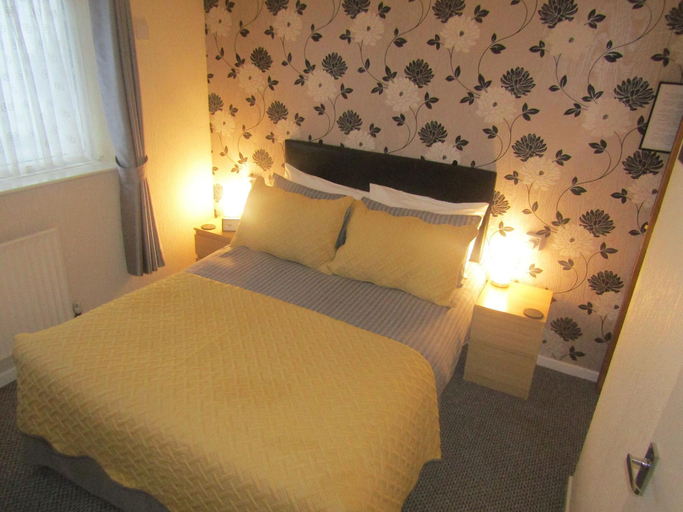Bedroom 4, The Edelweiss, Blackpool