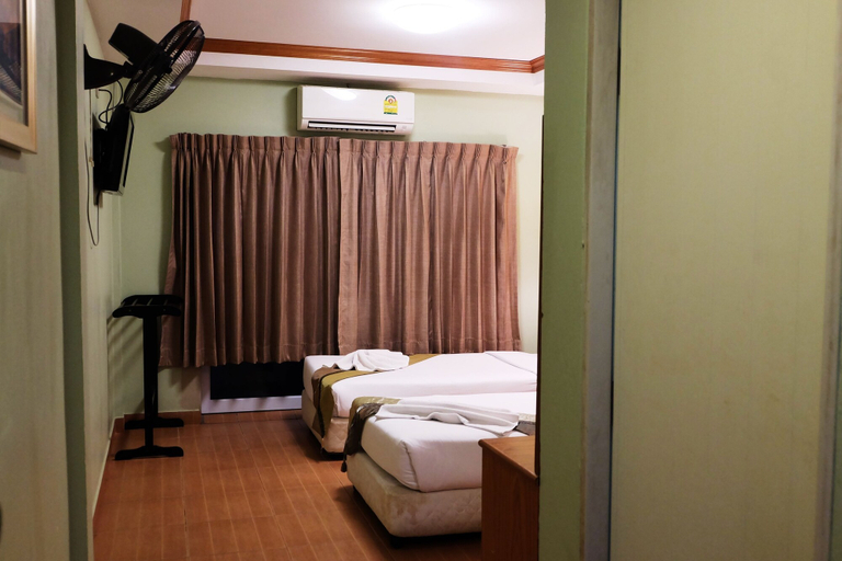 Bedroom 3, Chilli Hotel & Restaurant, Muang Rayong