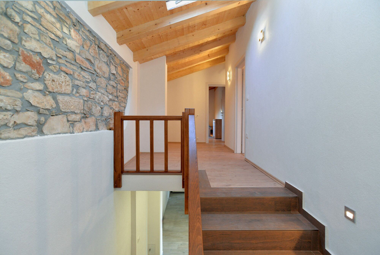 Others 5, House 1815, Vodnjan
