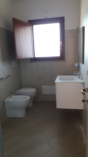 Bathroom 5, Sosventos Village, Cagliari