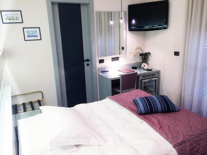 Bedroom 5, Hotel Michelangelo - Biella, Biella