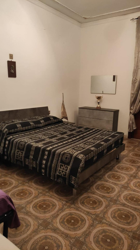Bedroom 2, Sunny Seaside Escape in San Pier Marina, Messina