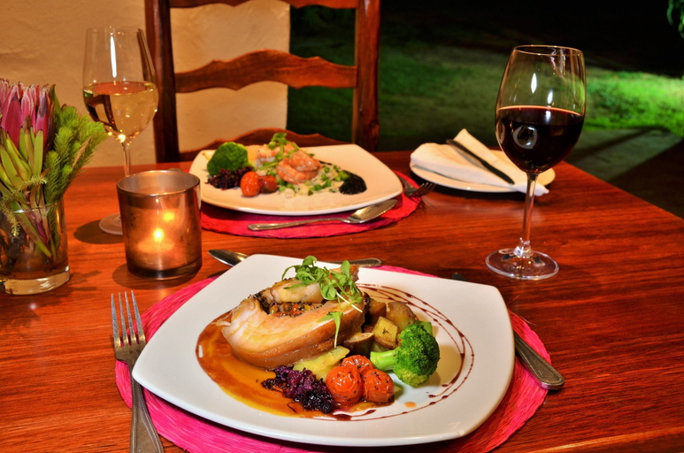 Food & Drinks 5, De Hoop Suites, Overberg