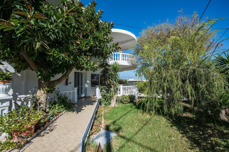Exterior & Views, Rouladina Apt 1 in Stalos, Crete