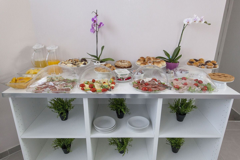 Food & Drinks 7