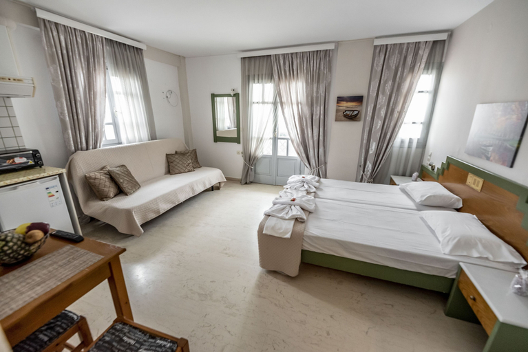 Bedroom 4, Helen Suites, Crete