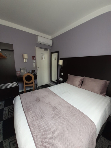 Bedroom 4, Hôtel Le Charleston, Sarthe