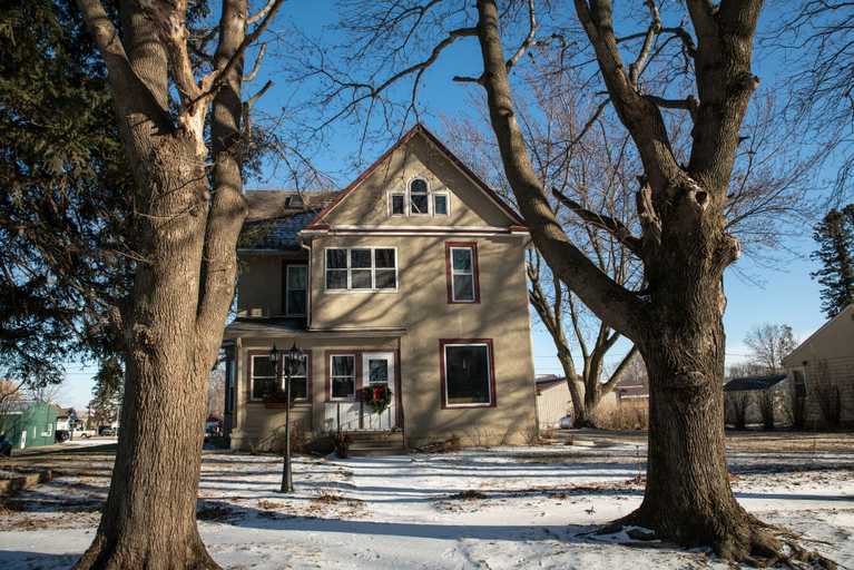 Exterior & Views 2, The Urstad House B&B, Faribault