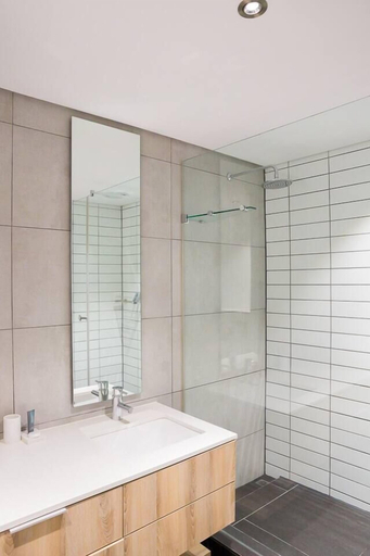 Bathroom 4, Matrix 508, City of Cape Town