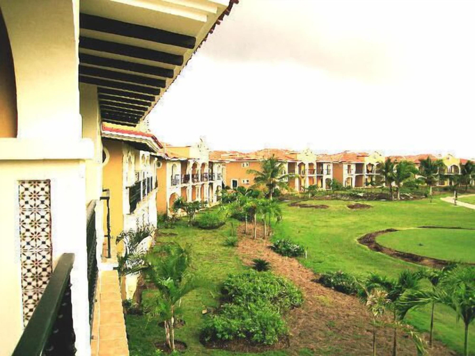 Exterior & Views 2, The Golf Suites, Salvaleon de Higuey
