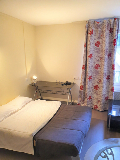 Bedroom 4, Résidence d'Artagnan, Loiret