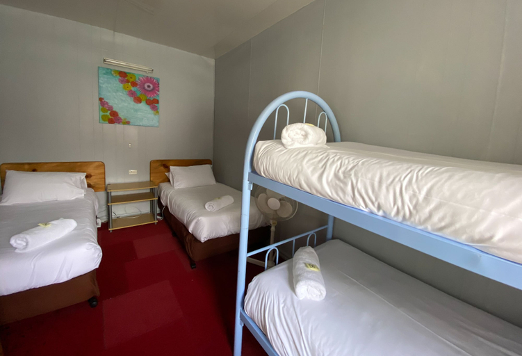 Bedroom 2, Mountain View Motel Queenstown, West Coast