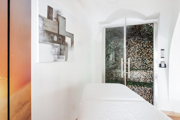 Bedroom 4, Villa Panorama - Garden Overlooking the sea and Sauna, Salerno