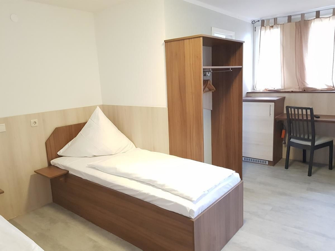 Bedroom 3, Pension Im Bett, Nürnberg