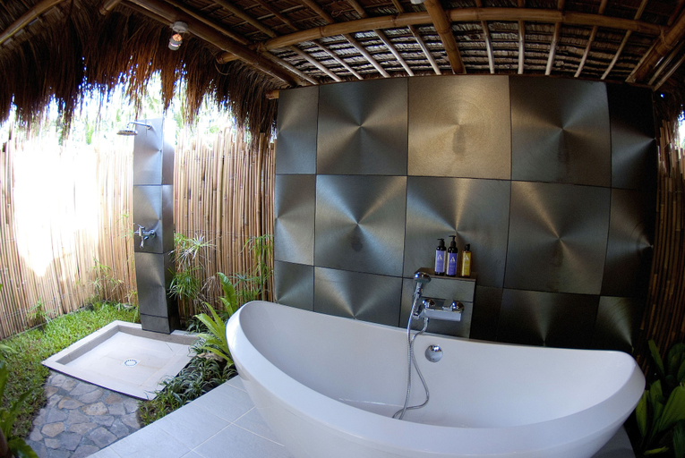 Bathroom 5, Atmosphere Resorts & Spa, Dauin