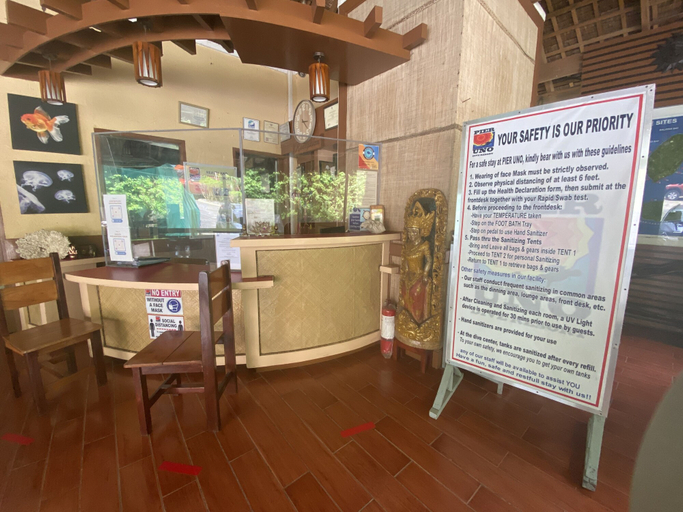 Food & Drinks, Pier Uno Dive Resort, Bauan
