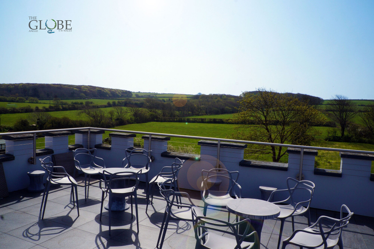Food & Drinks 4, The Globe Angle, Pembrokeshire