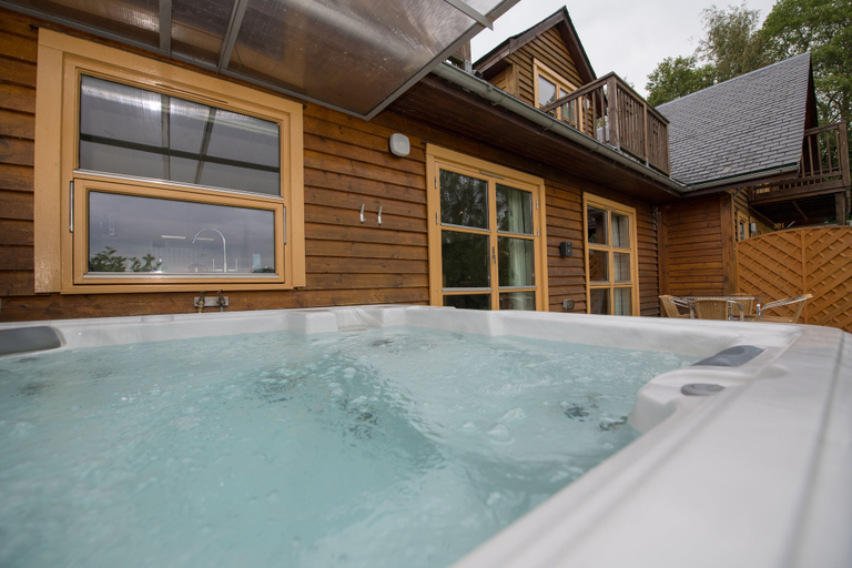 Sport & Beauty 4, Loch Lomond Waterfront Luxury Lodges, Stirling