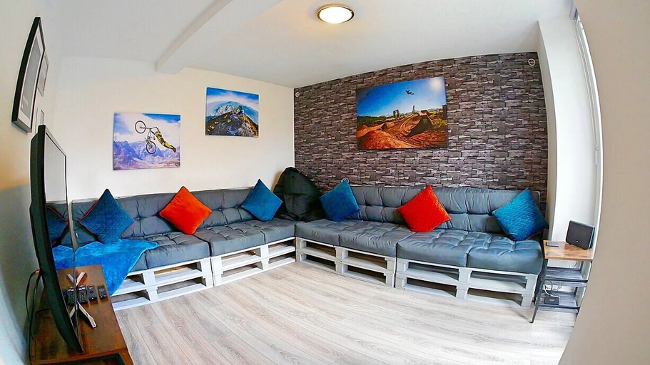 Others 5, Bike Park Lodge, Merthyr Tydfil