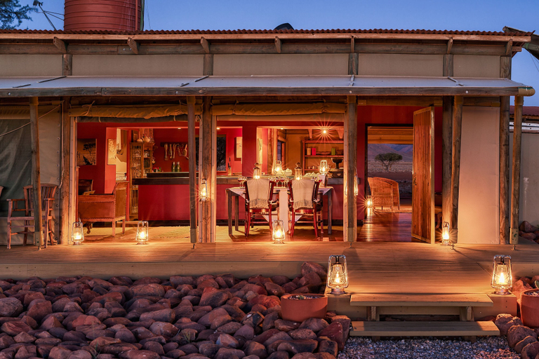 Exterior & Views