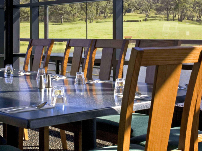Food & Drinks 5, Oaks Lake Crackenback Resort, Snowy River