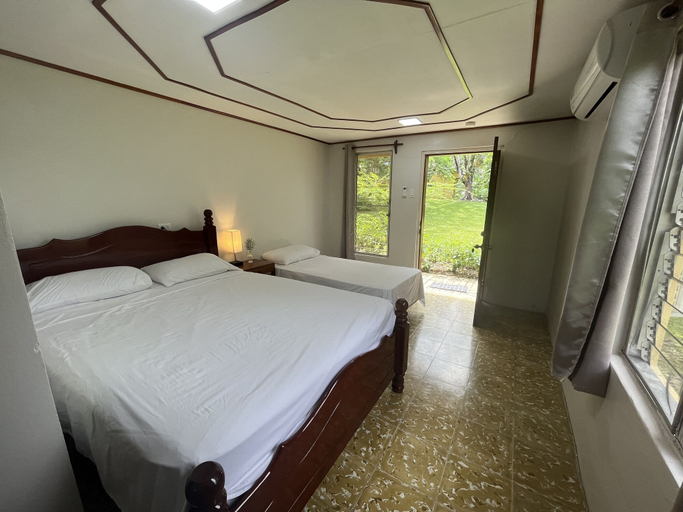 Bedroom 3, Warrie Head Resort
