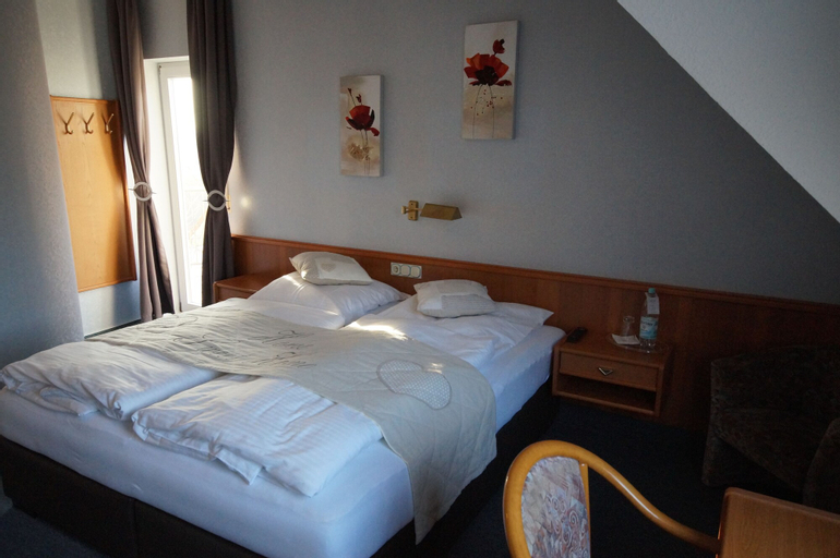 Bedroom 4, Hotel Bauschheimer Hof, Groß-Gerau