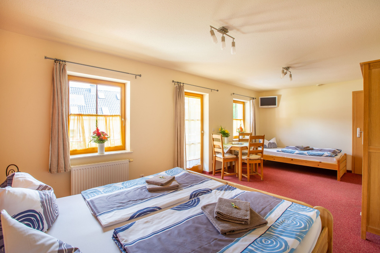 Bedroom 4, Landgasthof Fischer, Mittelsachsen